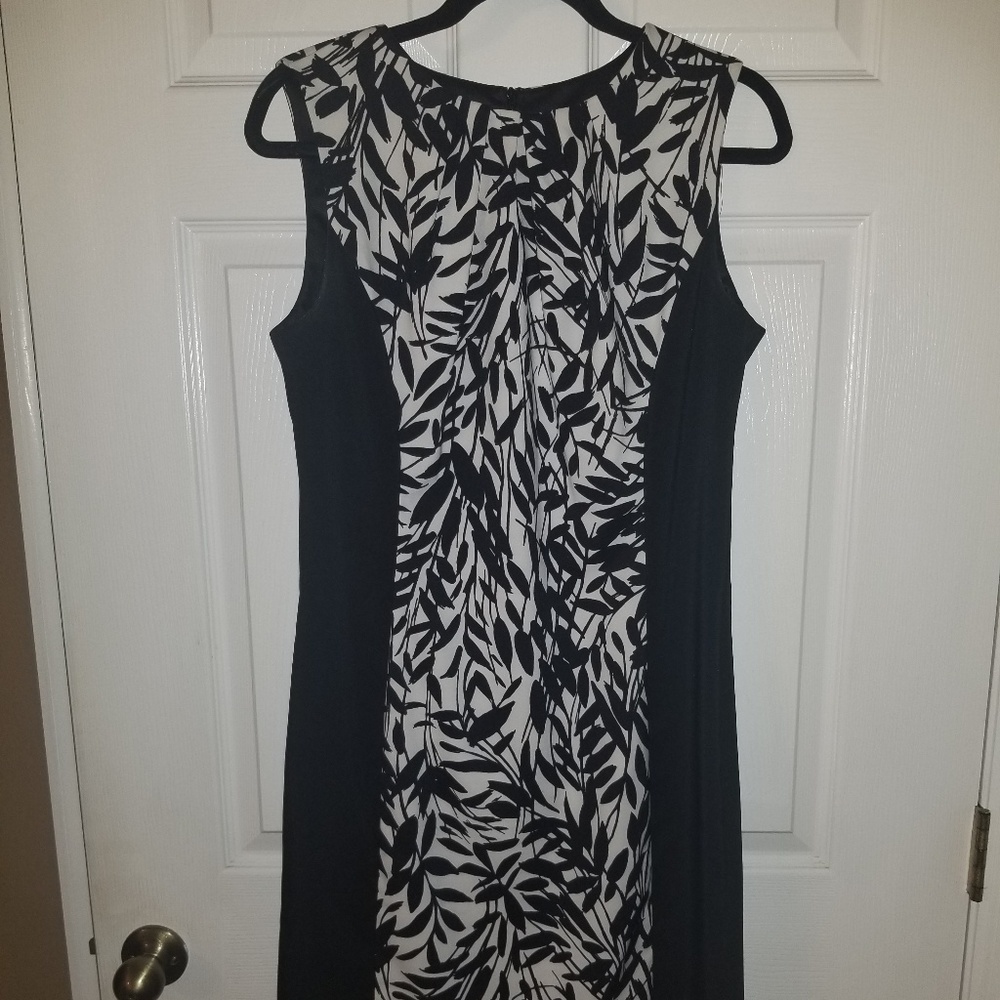 NY&CO sleeveless dress